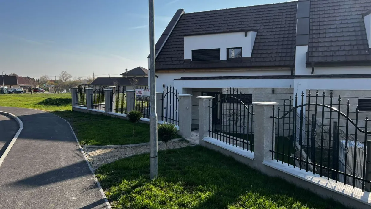 Új építésű panorámás ikerház Balatonfüreden 1. kép