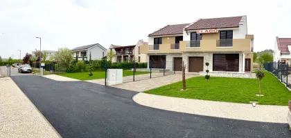 Új építésű balatoni panorámás ikerház Balatonfüreden